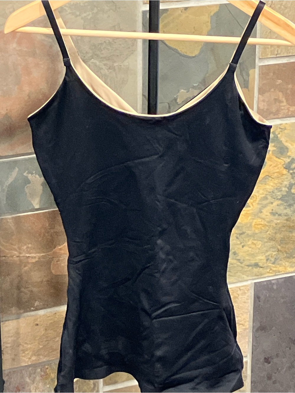 Reversible Assets By Spanx Black or crème Cami